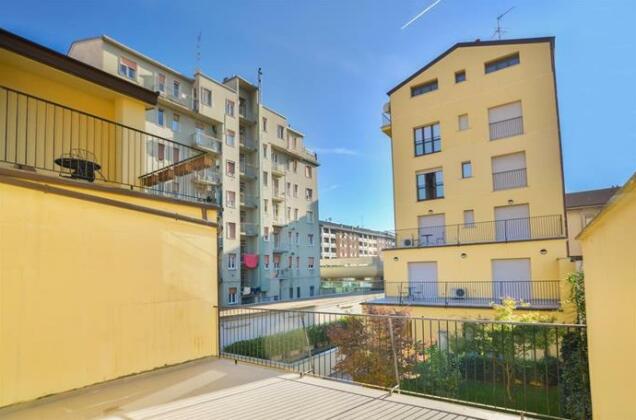 Candoglia Halldis Apartments Milan