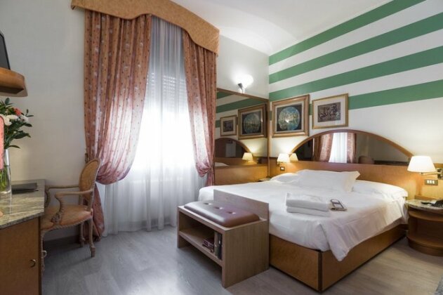 Hotel Carrobbio - Photo2