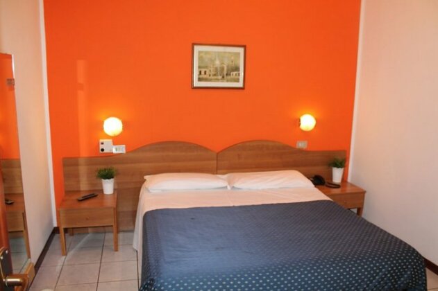 Hotel Catalani e Madrid - Photo2