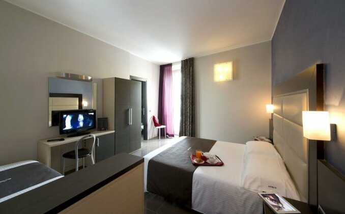Hotel Five Milan - Photo5
