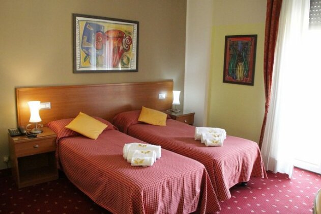 Hotel Lugano Milan - Photo2