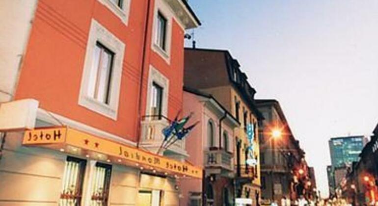 Hotel Mondial Milan - Photo2