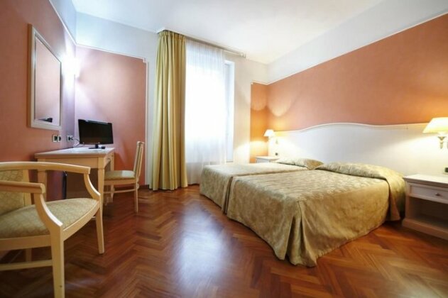 Hotel Terminal Milan - Photo2