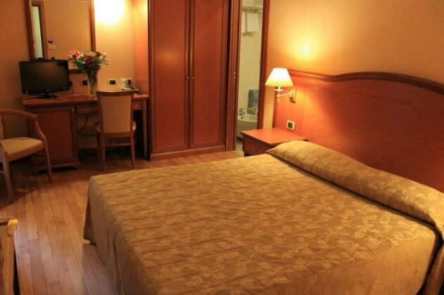 Hotel Terminal Milan - Photo5
