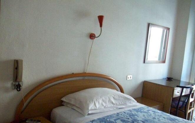 Hotel Viola Milan - Photo4