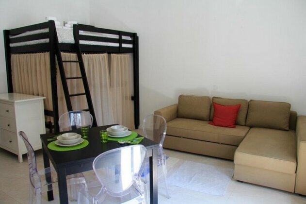 Pluto House - Photo5