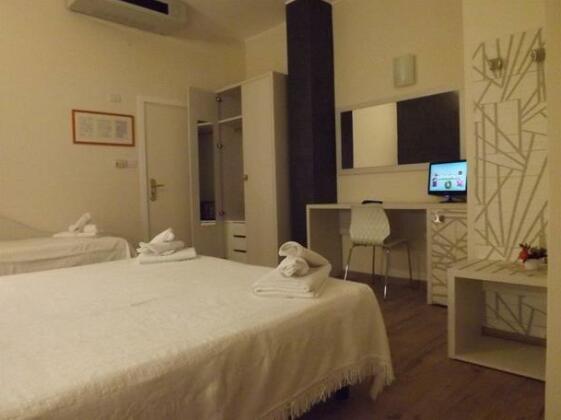 Hotel Aurora Misano Adriatico - Photo2