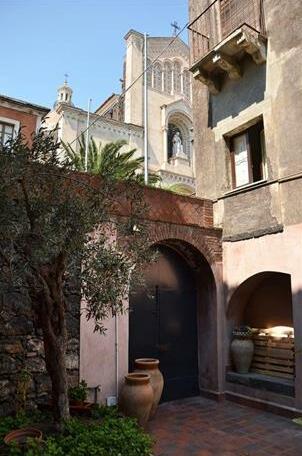 Relais Chiesa Madre - Rooms and Apartments - Photo2