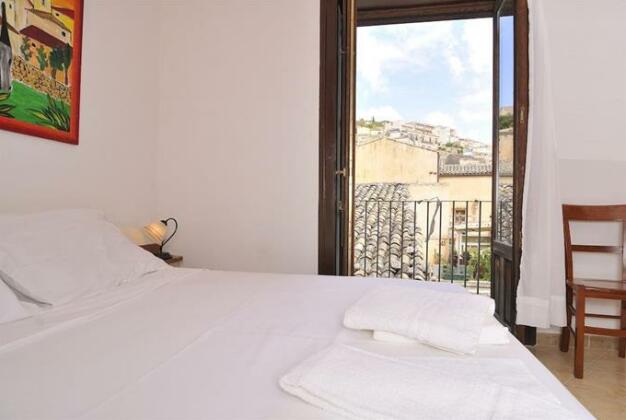 Rooms Inn Modica - Photo4