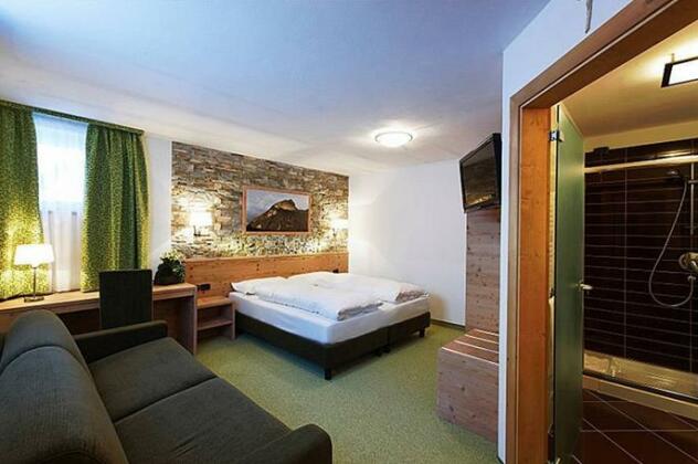 Ciasa Alpina Relax Hotel - Photo4