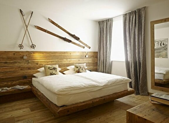 Ciasa Mancin Suite-Apartments - Photo3