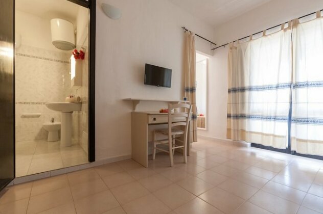 Free Beach Apartments - Photo4