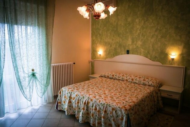 Hotel Ausonia Monte Porzio - Photo5