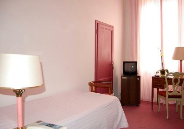Hotel Mediterraneo Montecatini Terme - Photo5