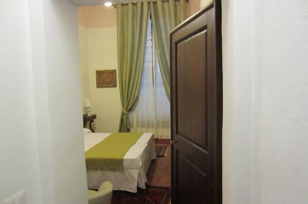 Holiday Apartment in Historical Palace - Photo3