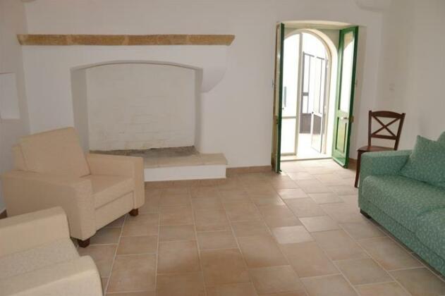 Vico Torri - Photo3