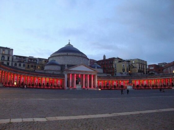 Amedeo Square Naples