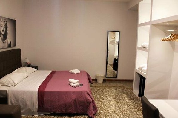 Angioino Rooms - Photo3