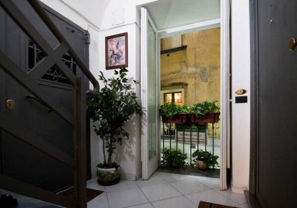 La Residenza Napoli Short Let Apartments - Photo2