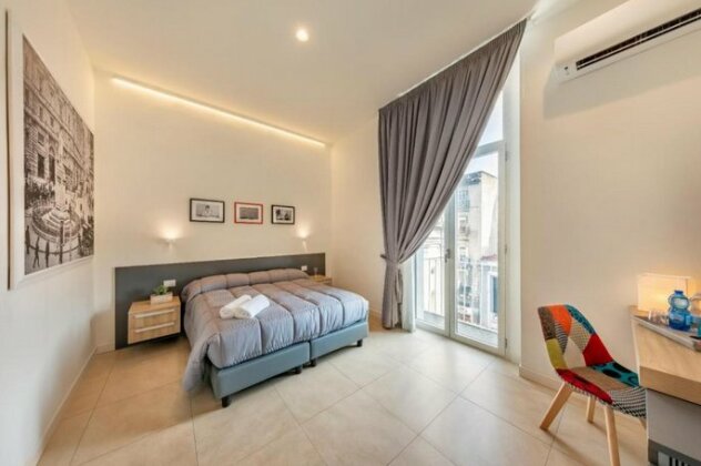 Napoli Squares Suites - Photo5