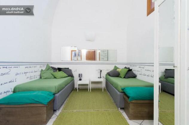 Neapolitan-Style Apartment