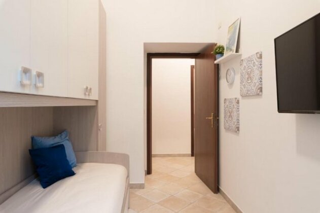 Neapolitan Suites - Rosaroll 98 - Photo4