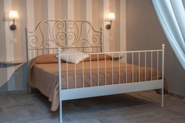 Pontenuovo Bed