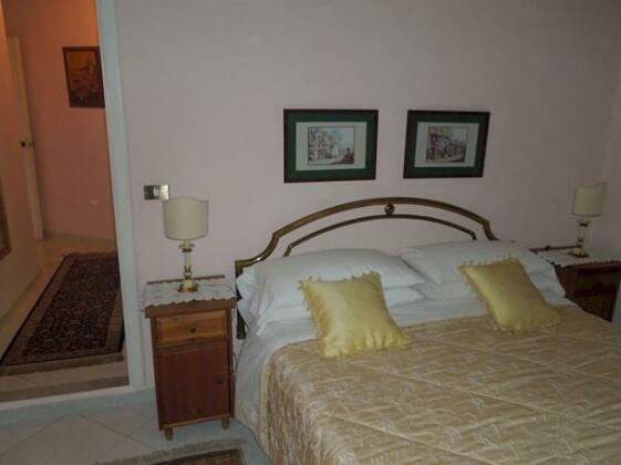Regina Suite - Photo3