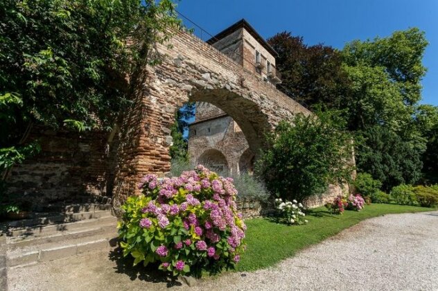 Massimago Wine Tower