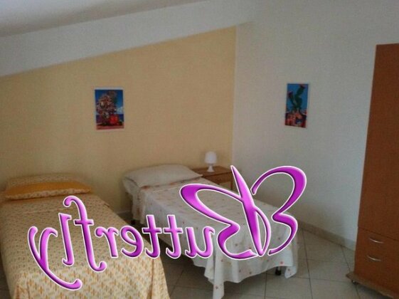 Butterfly Rooms - Photo4