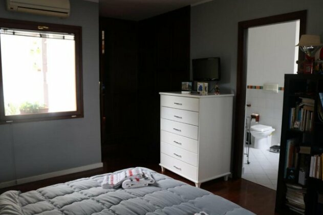 Dado's Room - Photo5