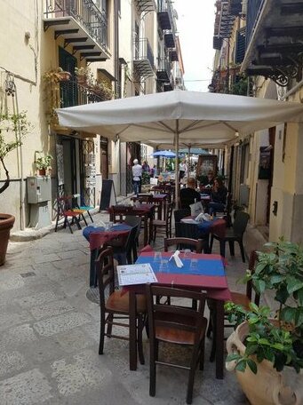 Francesco House Center Fast Wifi - Photo5