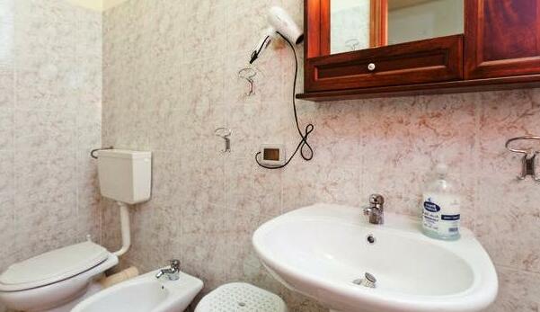 Hotel Ungheria - Photo4