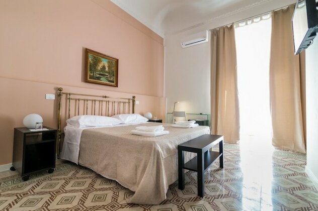 Liberty Suites Palermo - Photo2