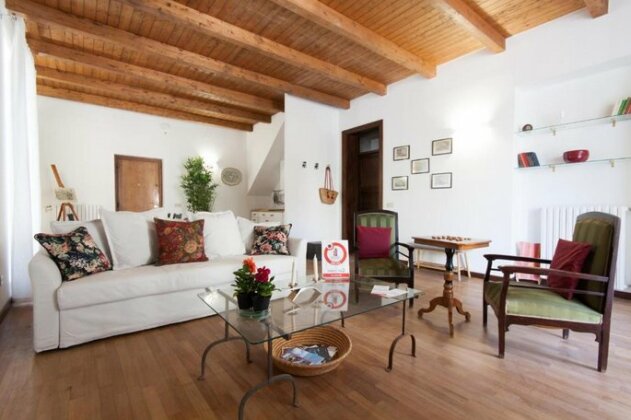 Locami Holiday&House Suite Cavour - Photo2