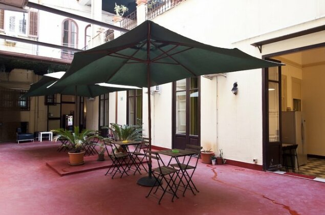 Mamamia Hostel & Guesthouse - Photo2