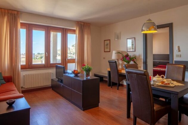Marbela Apartments & Suites - Photo2
