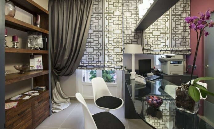 Smart Hotel Gallery House - Photo5