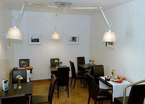 Ucciardhome Hotel - Photo3