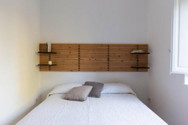  Photo 1