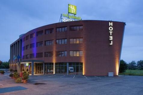 Holiday Inn Express Parma - Photo4