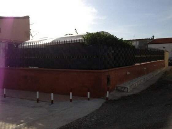 Villa con Piscina a Balestrate