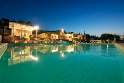 Luxury Pool Villa San Gregorio