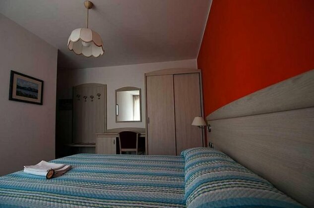 Albergo LocandaMezzolago - Photo5