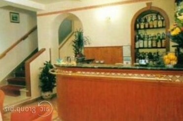 Hotel Ideal Perugia - Photo2