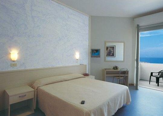 Baltic Hotel Pesaro - Photo3