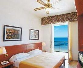 Hotel Spiaggia - Photo3