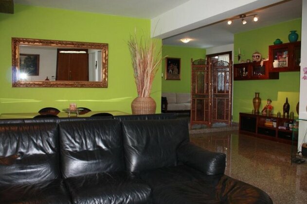 Pezaro - Photo2