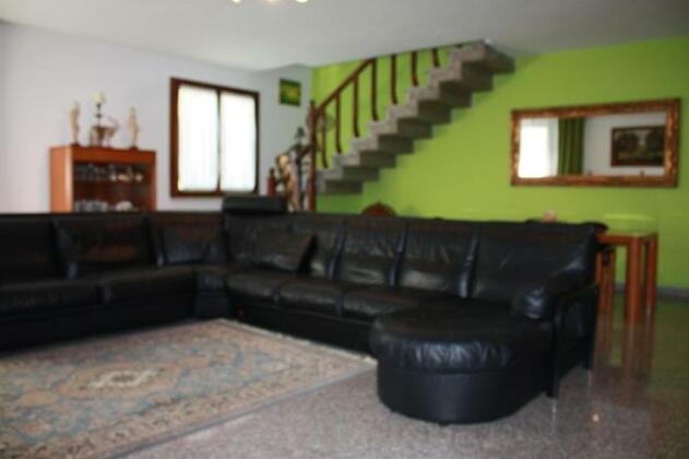 Pezaro - Photo3