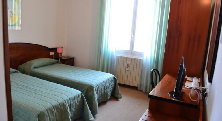 Albergo Elena Pianoro - Photo5